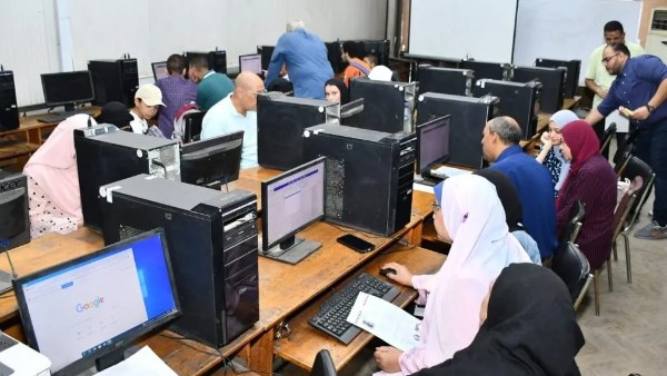 الكليات المتاحة للشعبة الأدبية بالحد الأدنى المتوق الكليات المتاحة للشعبة الأدبية بالحد الأدنى المتوق